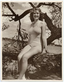 Original Vintage Photo MODEL JEANNE REMINGTON