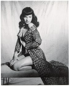 BUNNY YEAGER Vintage Pin Up Litho Model BETTIE PAGE