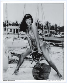 BUNNY YEAGER Vintage Pin Up Litho Model BETTIE PAGE