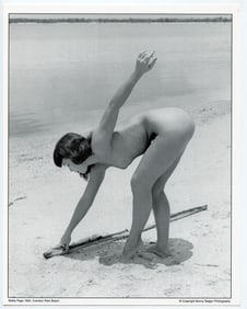 BUNNY YEAGER Vintage Pin Up Litho Model BETTIE PAGE