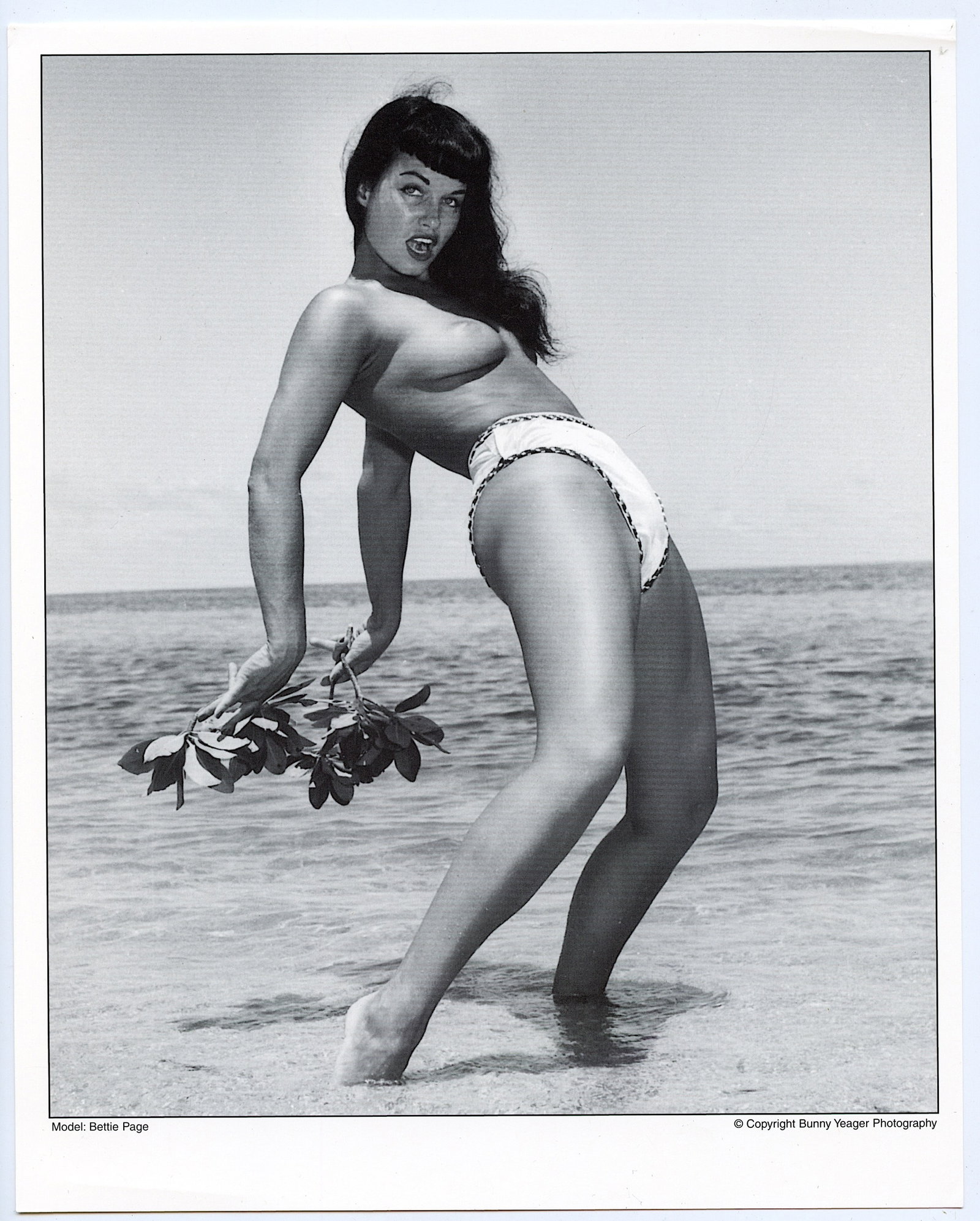 BUNNY YEAGER Vintage Pin Up Litho Model BETTIE PAGE: This lot is coming from Bunny Yeager's estate/archives. Linnea Eleanor "Bunny" Yeager (March 13, 1929 - May 24, 2014) was an American photographer and pin-up model. She met Bettie Page in 1954, and to