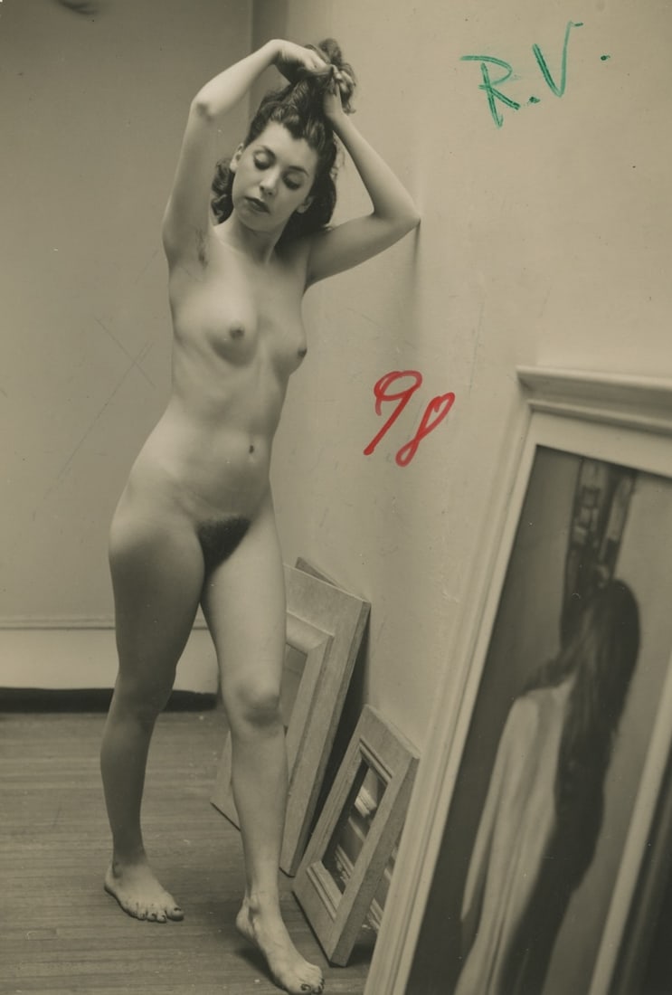 ANDRÉ DE DIENES Vintage Photo 1950s-1960s Nude Study 4.5" x 3.1": The provenance of this photo is from the estate/archives of notable photographer André de Dienes (Hungarian 1913 - 1986) in CA. André de Dienes is a well-known photographer, especially recognized fo