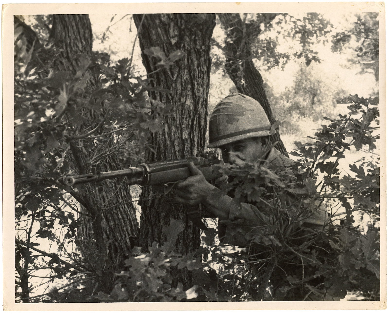 Vintage Original U.S. Military Photo Iconic 1940s WW2 Era: The provenance is from a deceased collector in Palm Beach. The dimensions are Approx. 10" x 8". We have included quality images to show it's actual condition. This lot is located in Boca Raton, Fl and