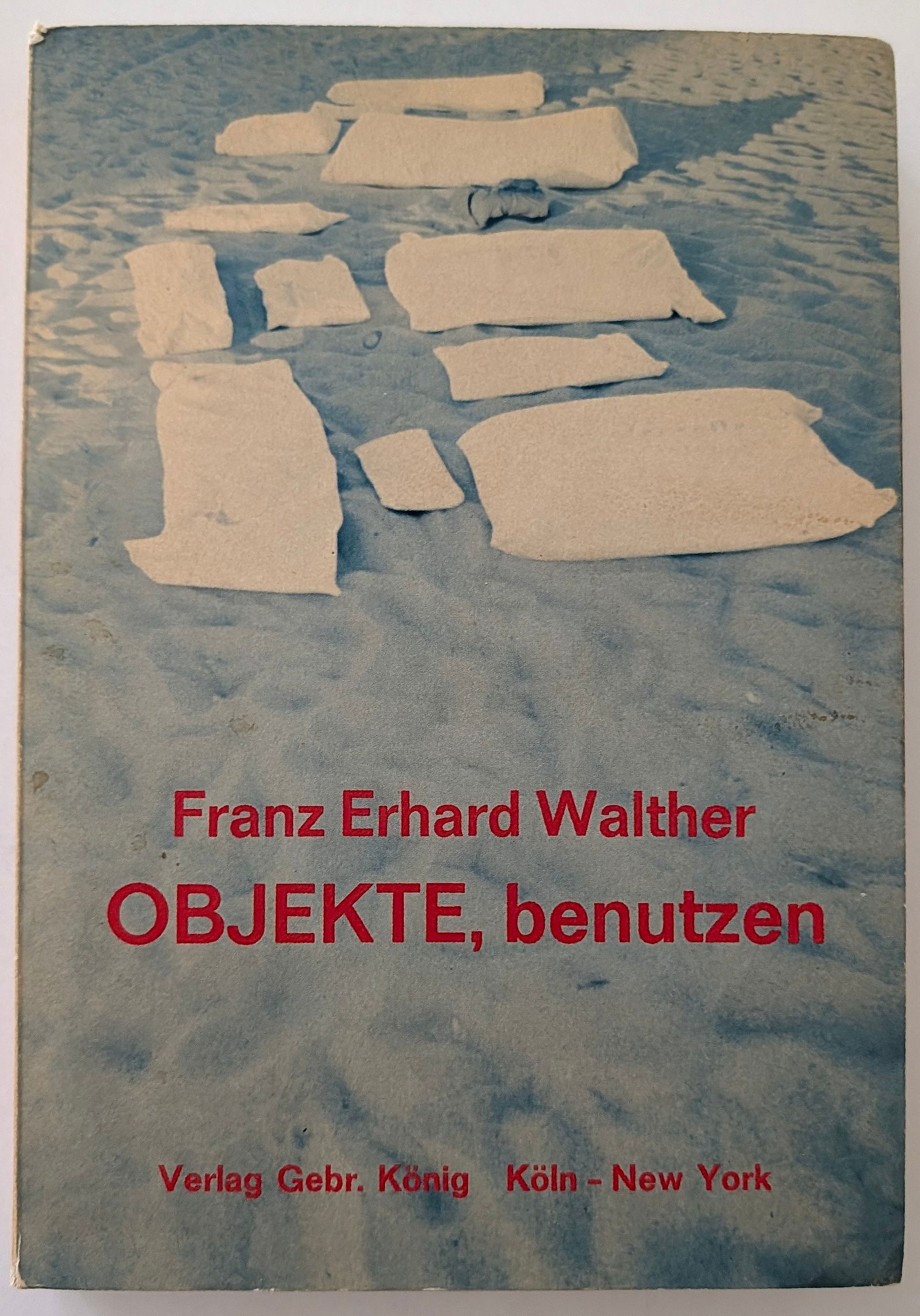 Franz Erhard Walther OBJEKTE, benutzen, 1968: The provenance of this lot is from the estate of a deceased formal art collector/curator in Miami, FL. We have included quality images to show it's actual condition. This lot is located in Boca Raton,
