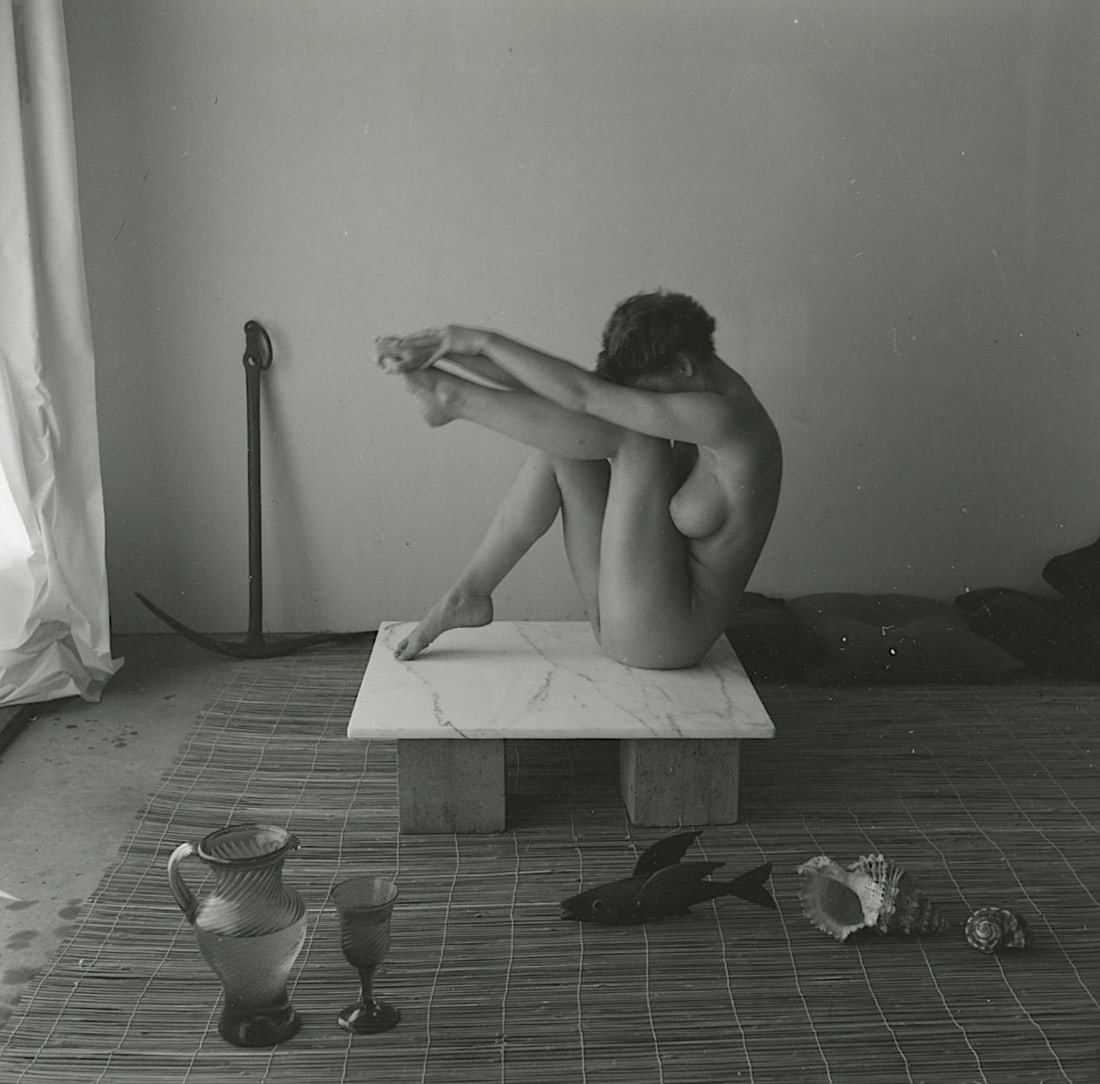 ANDRÉ DE DIENES Vintage Photo 1950s-1960s Nude Study: The provenance of this photo is from the estate/archives of notable photographer André de Dienes (Hungarian 1913 - 1986) in CA. André de Dienes is a well-known photographer, especially recognized fo