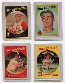 Vintage 1959 Set with 4  Topps Baseball Cards