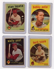 Vintage 1959 Set with 4  Topps Baseball Cards