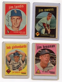 Vintage 1959 Set with 4  Topps Baseball Cards