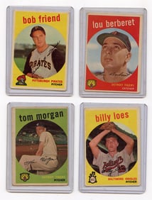 Vintage 1959 Set with 4  Topps Baseball Cards
