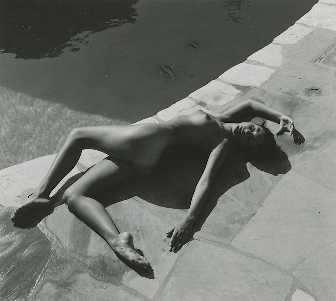 ANDRÉ DE DIENES Vintage Photo 1950s-1960s Nude Study: The provenance of this photo is from the estate/archives of notable photographer André de Dienes (Hungarian 1913 - 1986) in CA. André de Dienes is a well-known photographer, especially recognized fo