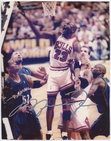 MICHAEL JORDAN Certified Signed Autographed Sports Basketball Photo