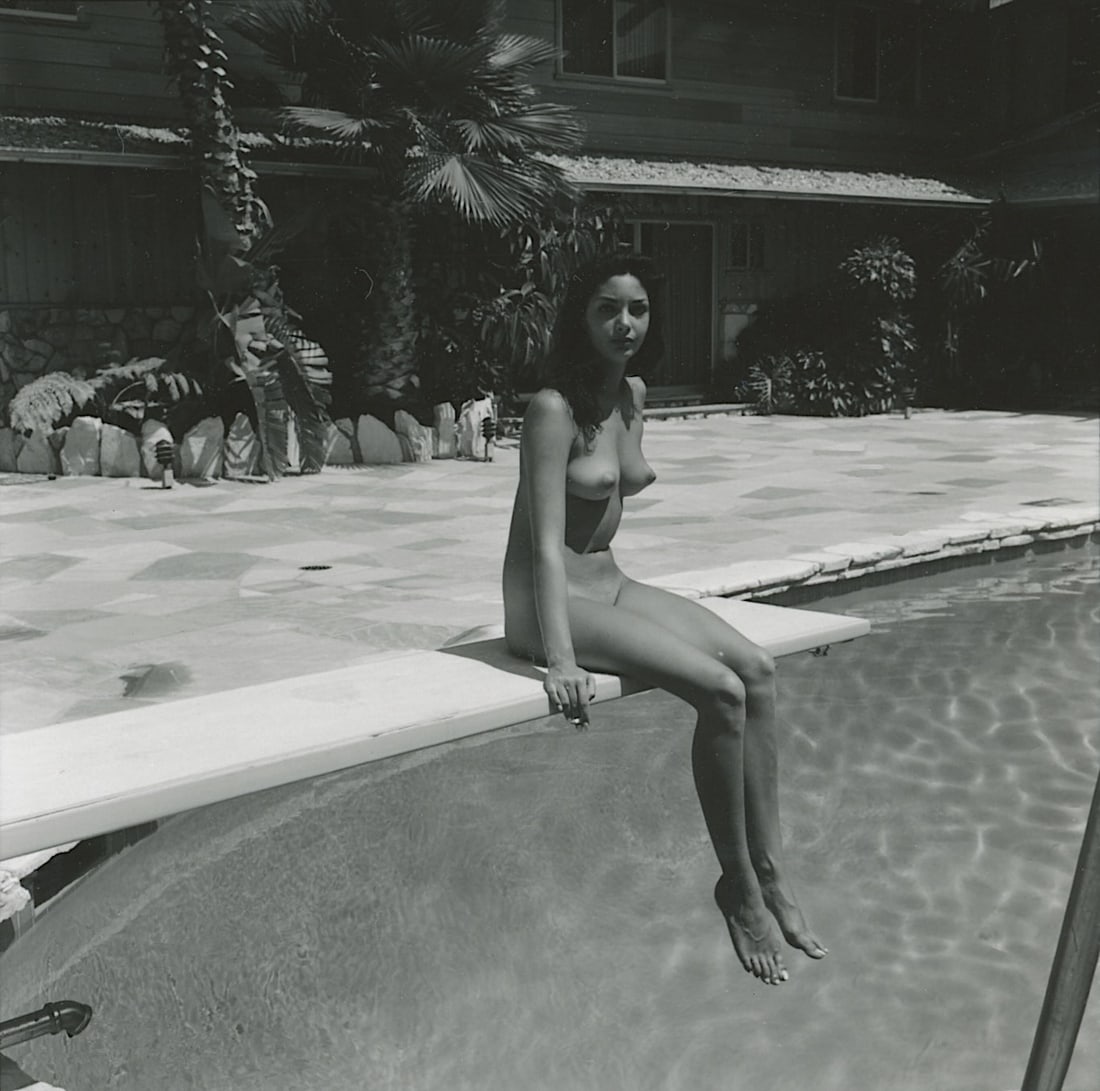 ANDRÉ DE DIENES Vintage Photo 1950s-1960s Nude Study: The provenance of this photo is from the estate/archives of notable photographer André de Dienes (Hungarian 1913 - 1986) in CA. André de Dienes is a well-known photographer, especially recognized fo