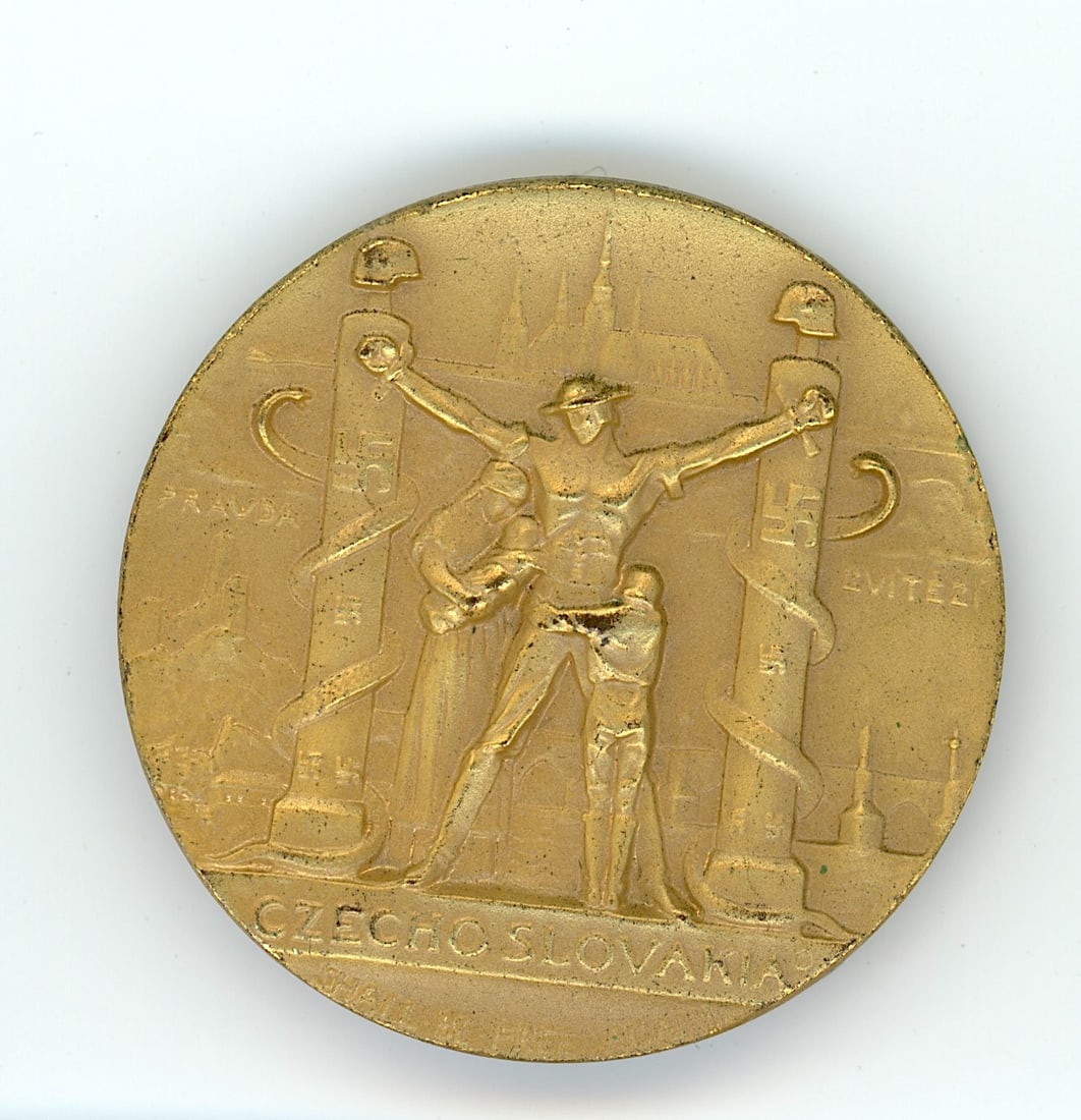 "CZECHOSLOVAKIA SHALL BE FREE AGAIN" 1939 WORLD'S FAIR MEDAL (1 of 2)