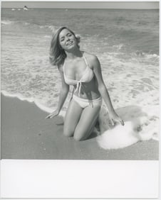 BUNNY YEAGER Vintage Pin Up Litho Model UNKNOWN
