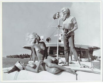 BUNNY YEAGER Vintage Pin Up Photograph WITH MODELS