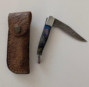 Handcrafted Heirloom Damascus Steel Knife with Leather Sheath OPP!