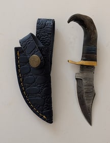 Handcrafted Heirloom Damascus Steel Knife with Leather Sheath OPP!