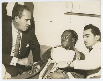 Scarce Vintage Photo Boxer to Identify KID GAVILAN, 1955