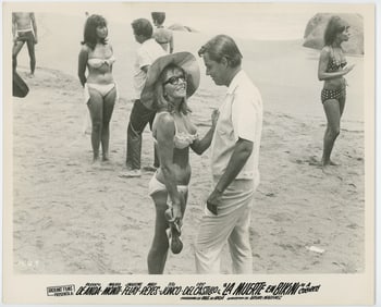 Vintage Pin Up Female Photo 10" x 8"MOVIE LA MUERTE EN BIKINI