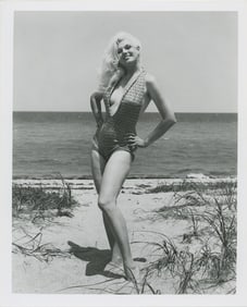 BUNNY YEAGER Vintage Pin Up Photo Model BUNNY YEAGER