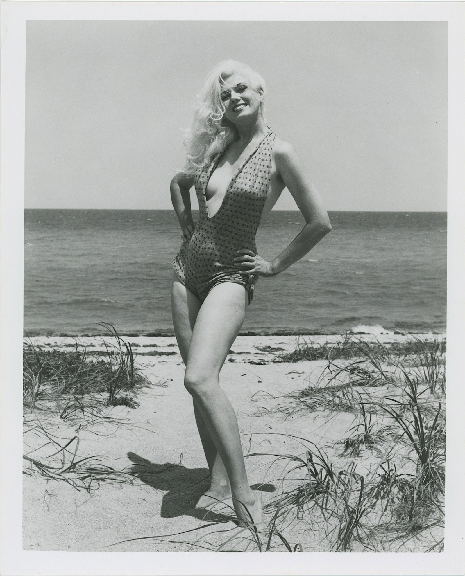 BUNNY YEAGER Vintage Pin Up Photo Model BUNNY YEAGER: This is a later 10" x 8" photo print our guess from 1990s. The provenance of this lot is from the a private collector in RI. We have included quality images to show it's actual condition. This lot is