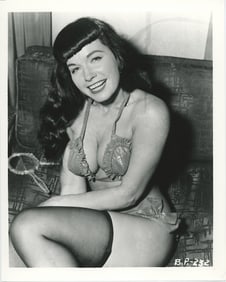 Vintage Pin Up Female Nude 10" x 8" BETTIE PAGE