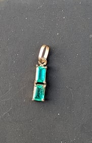 6.84 ctw Genuine Natural Colombia Emeralds Pendant 14K