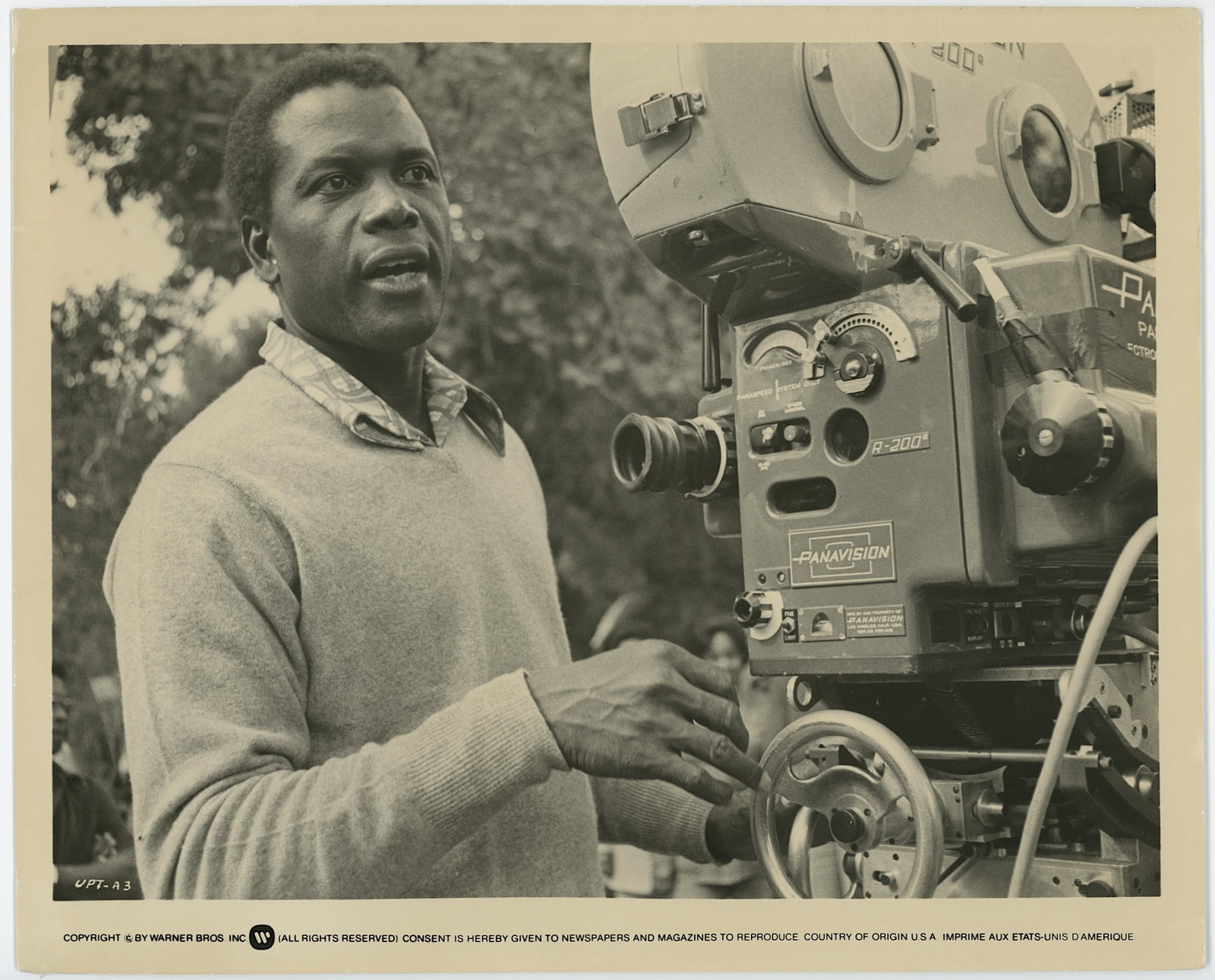 Vintage Movie Photo Movie Director Sidney Poitier: The provenance of this lot is from the a private collector in RI. We have included quality images to show it's actual condition. The dimensions are Approx. 10" x 8". This lot is located in Boca Raton,