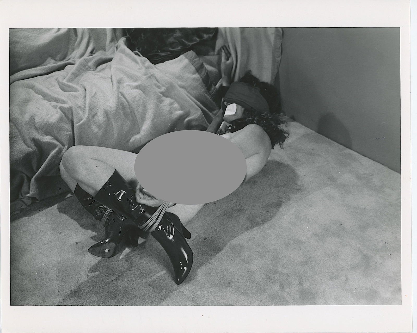 Vintage Pin Up Female Nude Photo 10" x 8" UNKNOWN MODEL: The provenance of this lot is from the a private collector in RI. We have included quality images to show it's actual condition. This lot is located in Boca Raton, Fl and its shipment will be made dir