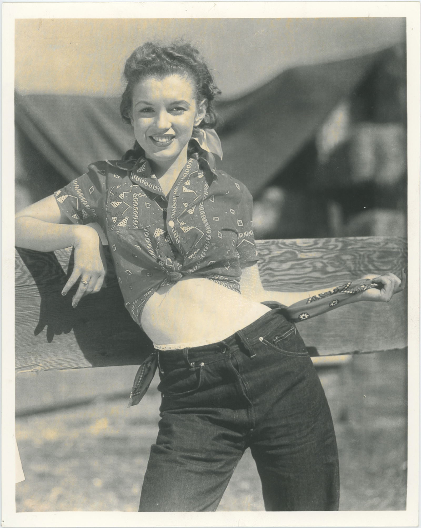 ANDRE DE DIENES Photograph of MARILYN MONROE, 1945: Stamped and Printed in 1980s. The provenance of this photo is from the estate/archives of notable photographer André de Dienes (Hungarian 1913 - 1986) in CA. André de Dienes is a well-known photogra