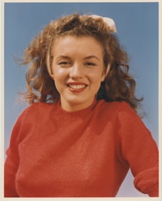 ANDRE DE DIENES Photograph of MARILYN MONROE, Photoshoot, 1945