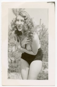 Original Vintage Photograph 1940s - 1950s American Pin Up Girl
