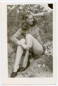 Original Vintage Photograph 1940s - 1950s American Pin Up Girl