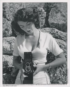 BUNNY YEAGER Vintage Pin Up Litho YEAGER WITH CAMERA