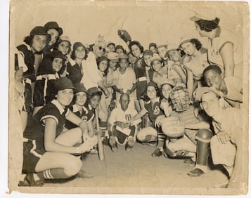 Vintage Very Rare 1940s Photo Baseball  Women Team "Estrellas Cubanas"