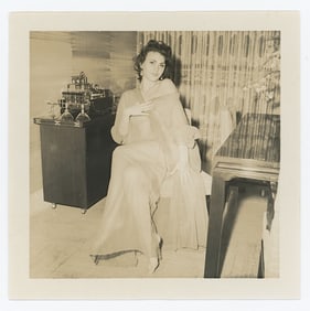 1950s BUNNY YEAGER Pin-Up Photograph