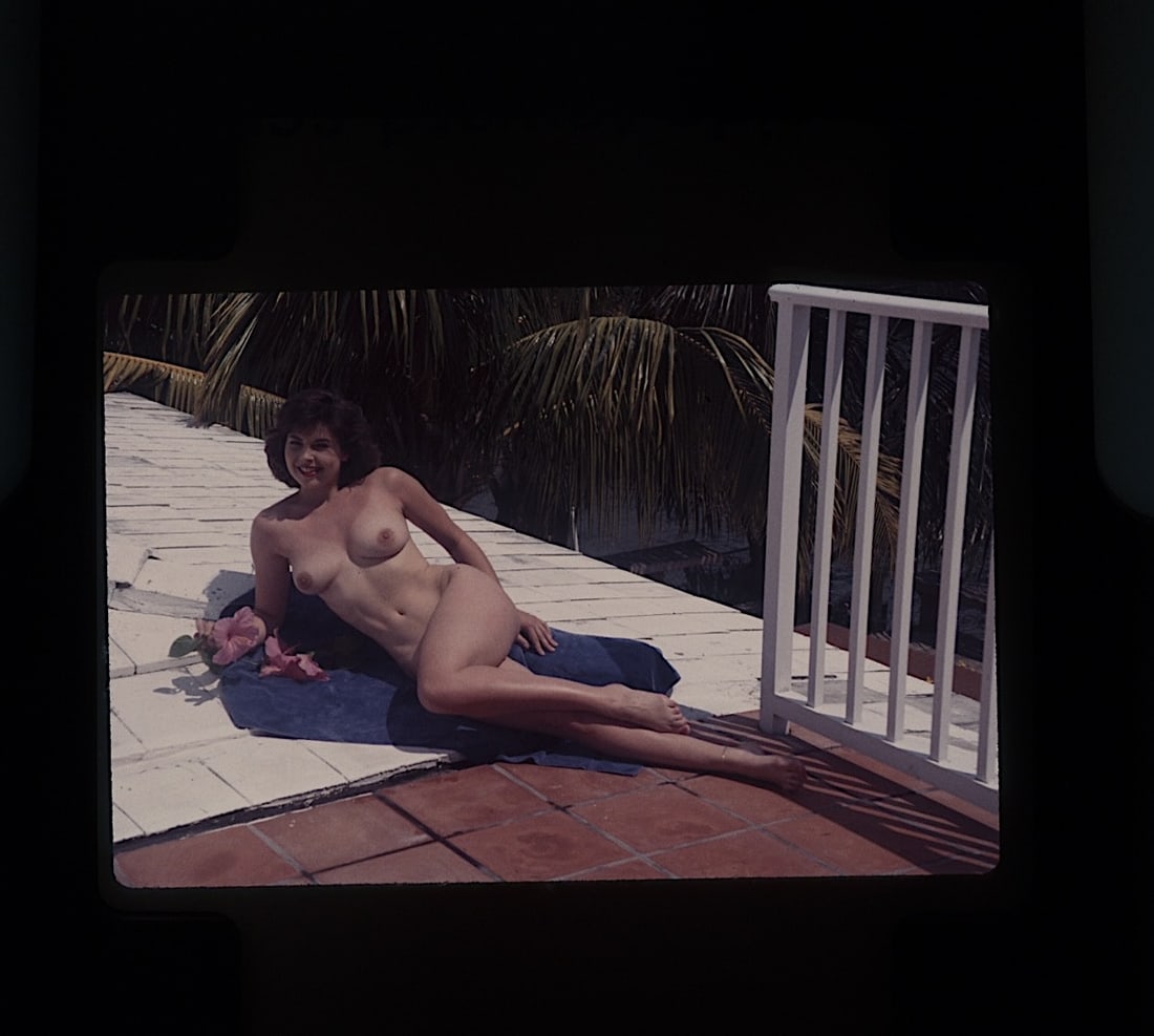 BUNNY YEAGER Vintage Color Transparency Pin-Up Model (1 of 2)