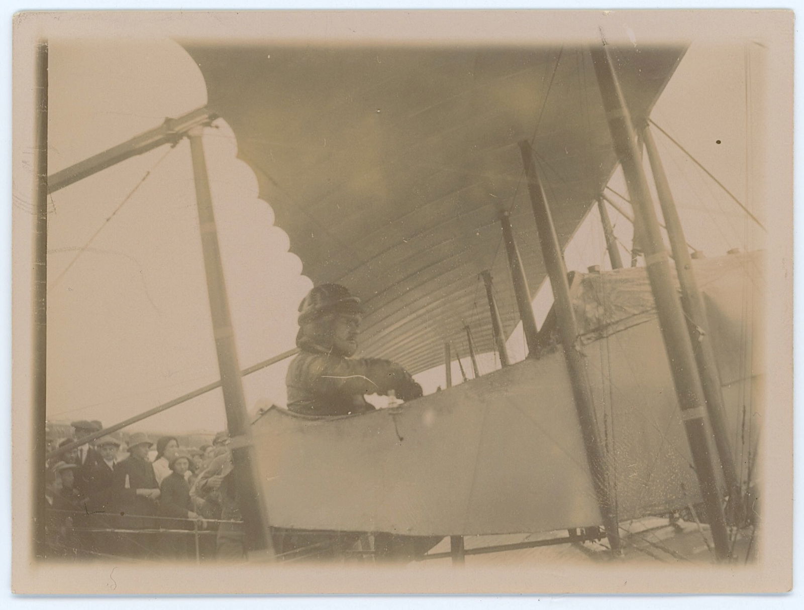 Vintage Real Scarce Photo Pioneers Aviation: The provenance is from the estate of a deceased collector in South Florida.The dimensions are Approx. 3.5" x 4.75". We have included quality images to show it's actual condition. This lot is located i