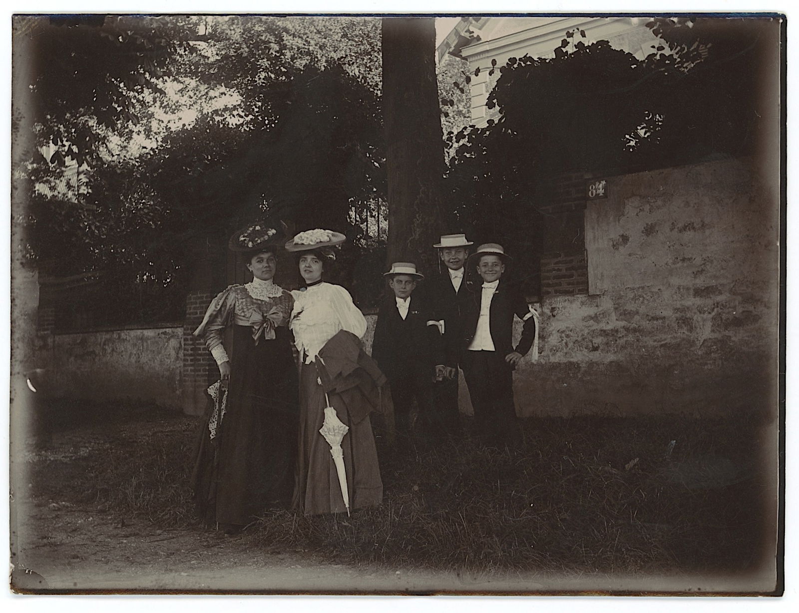 Vintage Real Scarce Photo Fashion France 1905: The provenance is from the estate of a deceased collector in South Florida.The dimensions are Approx. 3.5" x 4.75". We have included quality images to show it's actual condition. This lot is located i