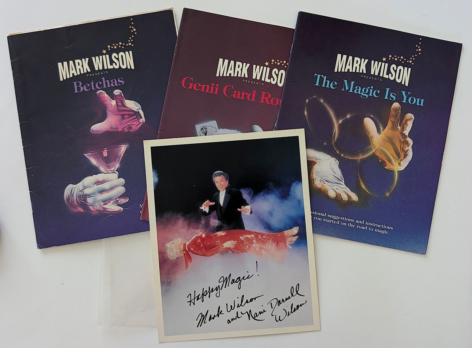 Vintage Ephemera MARK WILSON Magic Series: This lot is coming from the estate of a collector in RI. We have included a quality scan to show it's actual condition. This lot is located in Boca Raton, Fl and its shipment will be made directly by