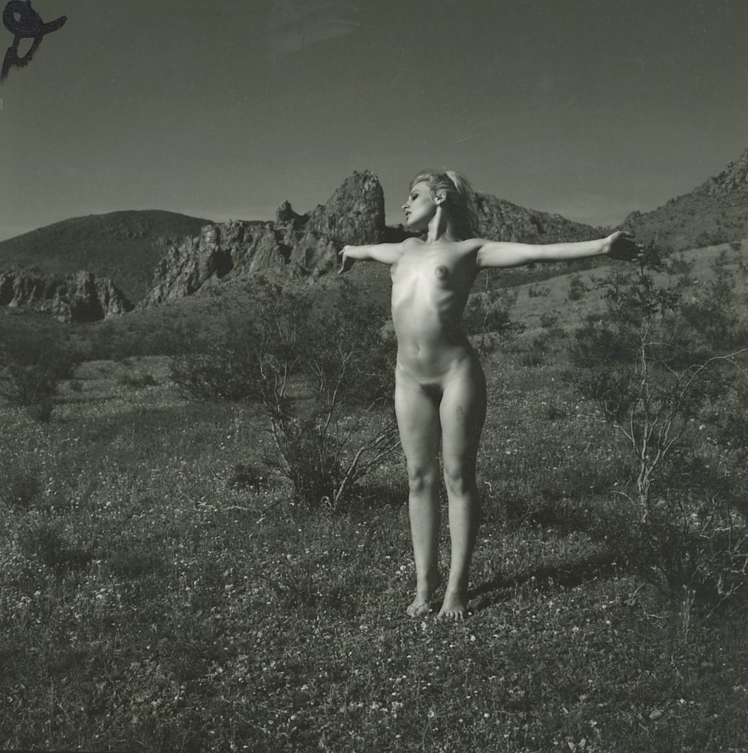 ANDRÉ DE DIENES Vintage Photo 1950s-1960s Nude Study: The provenance of this photo is from the estate/archives of notable photographer André de Dienes (Hungarian 1913 - 1986) in CA. André de Dienes is a well-known photographer, especially recognized fo