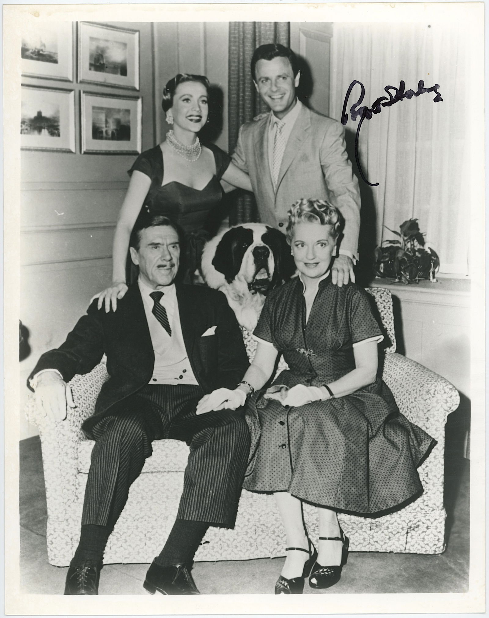 Vintage Photo Television Serie TOPPE, Signed ROBERT STERLING: This lot is coming from the estate of a collector in RI. We have included a quality scan to show it's actual condition. The dimensions are Approx. 10" x 8". This lot is located in Boca Raton, Fl and i
