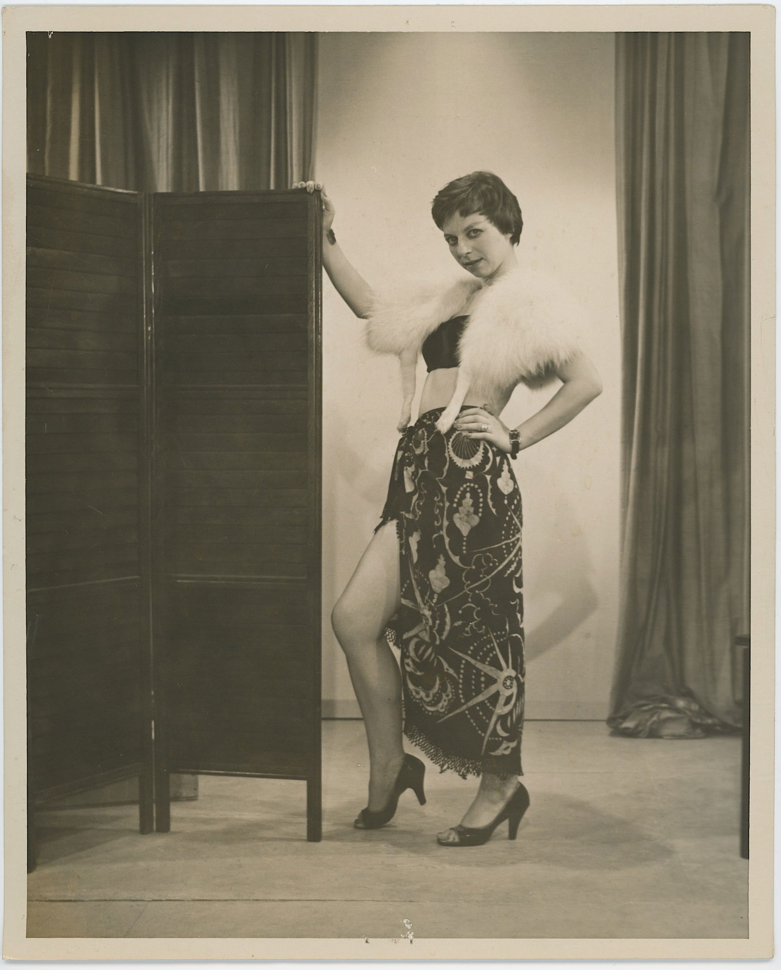 Vintage Photograph Pin-Up (1 of 2)