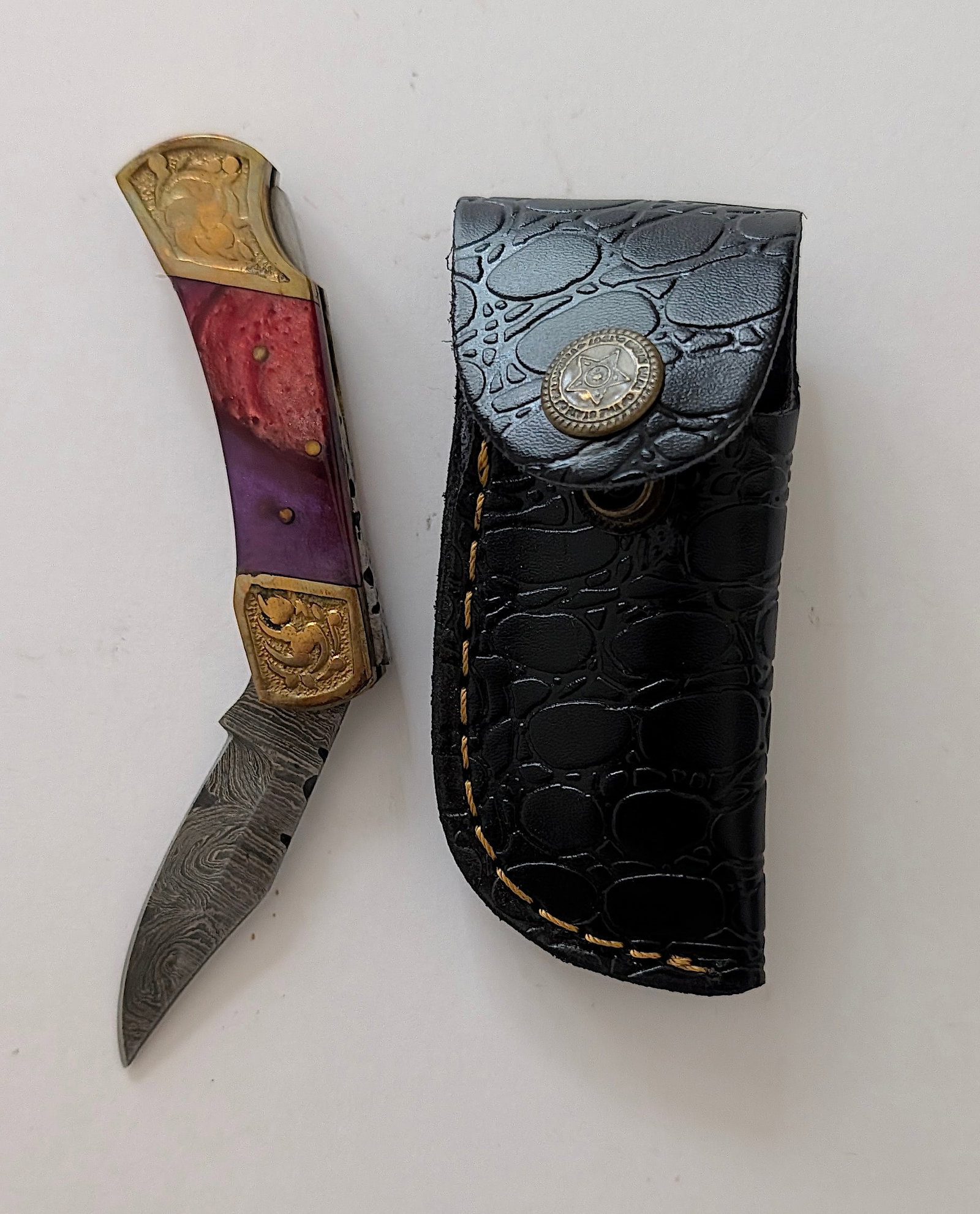 Handcrafted Heirloom Damascus Steel Knife with Leather Sheath OPP! (1 of 2)