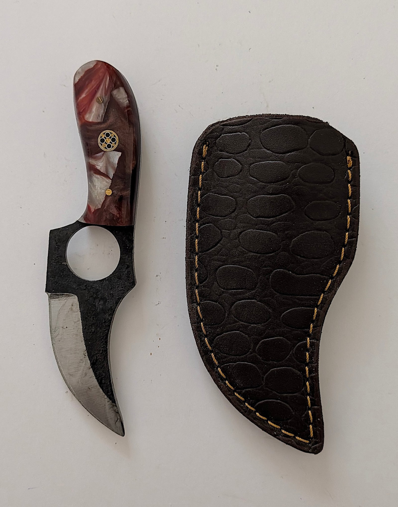 Handcrafted Heirloom Damascus Steel Knife with Leather Sheath OPP! (1 of 2)