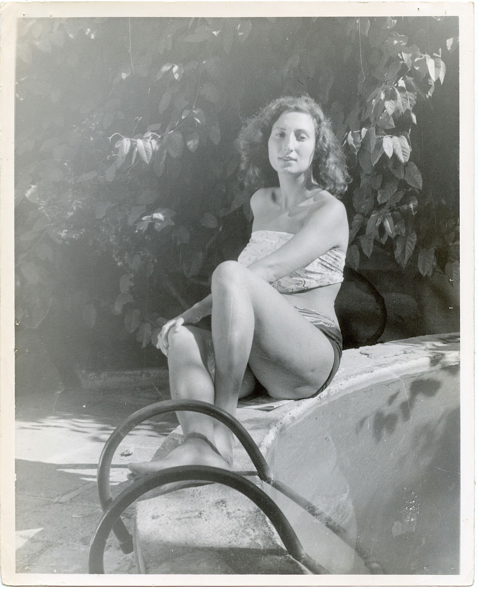 Vintage Original Photograph Pin Up Model 1970s (1 of 2)