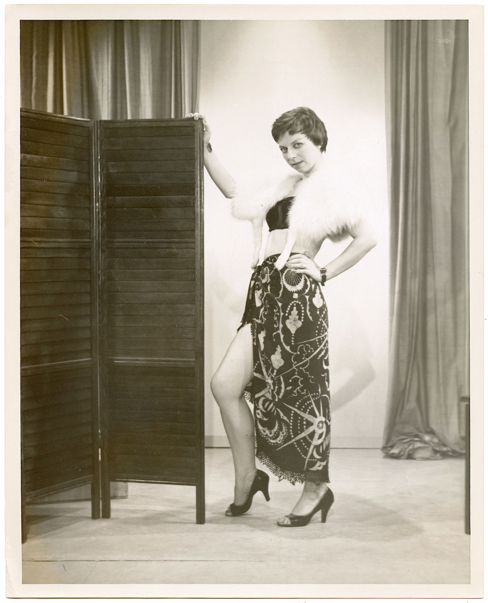 Vintage Original Photograph Pin Up Model 1970s (1 of 2)