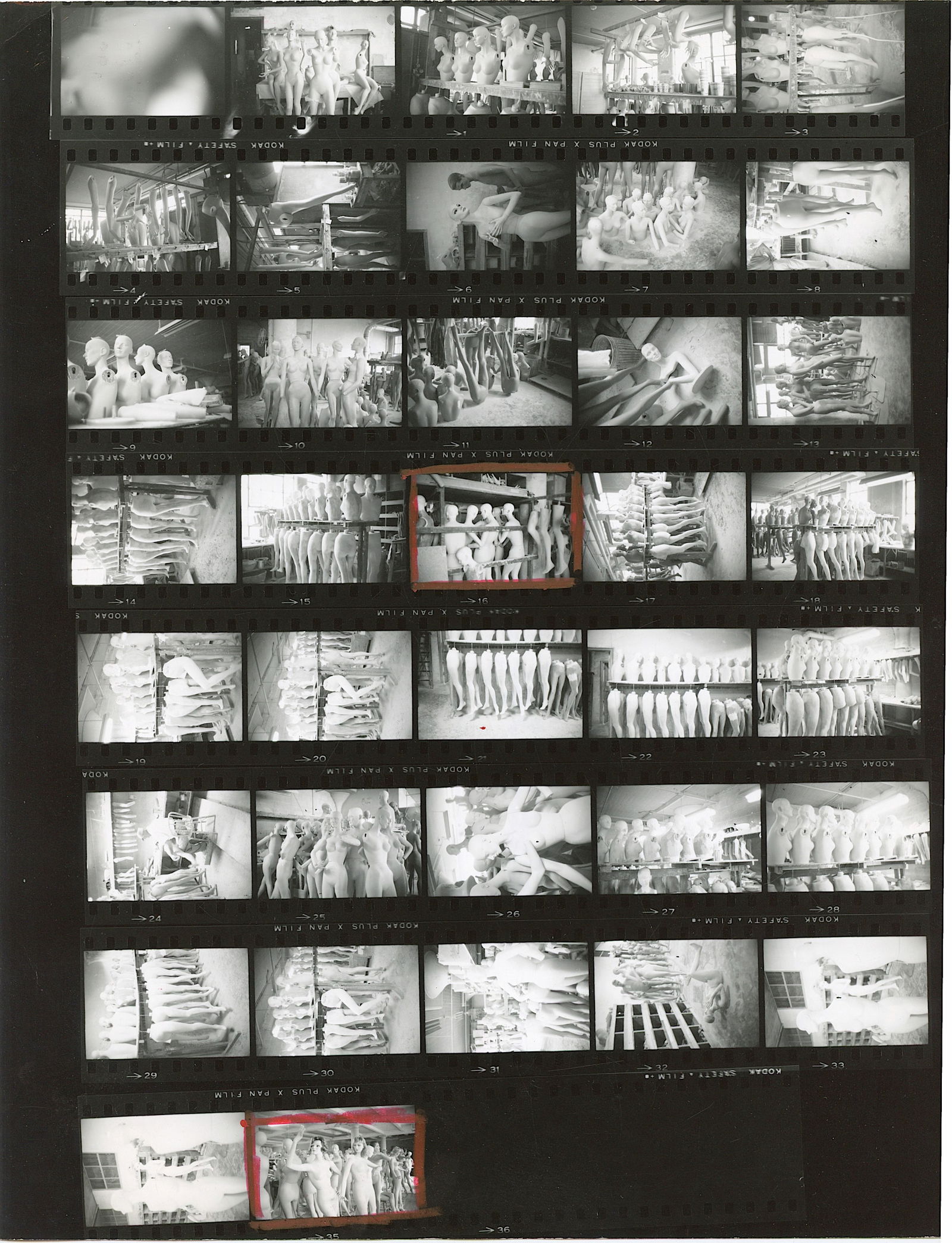 Original Photography by HERB FLATOW Serie Mannequins, 1918 (1 of 2)