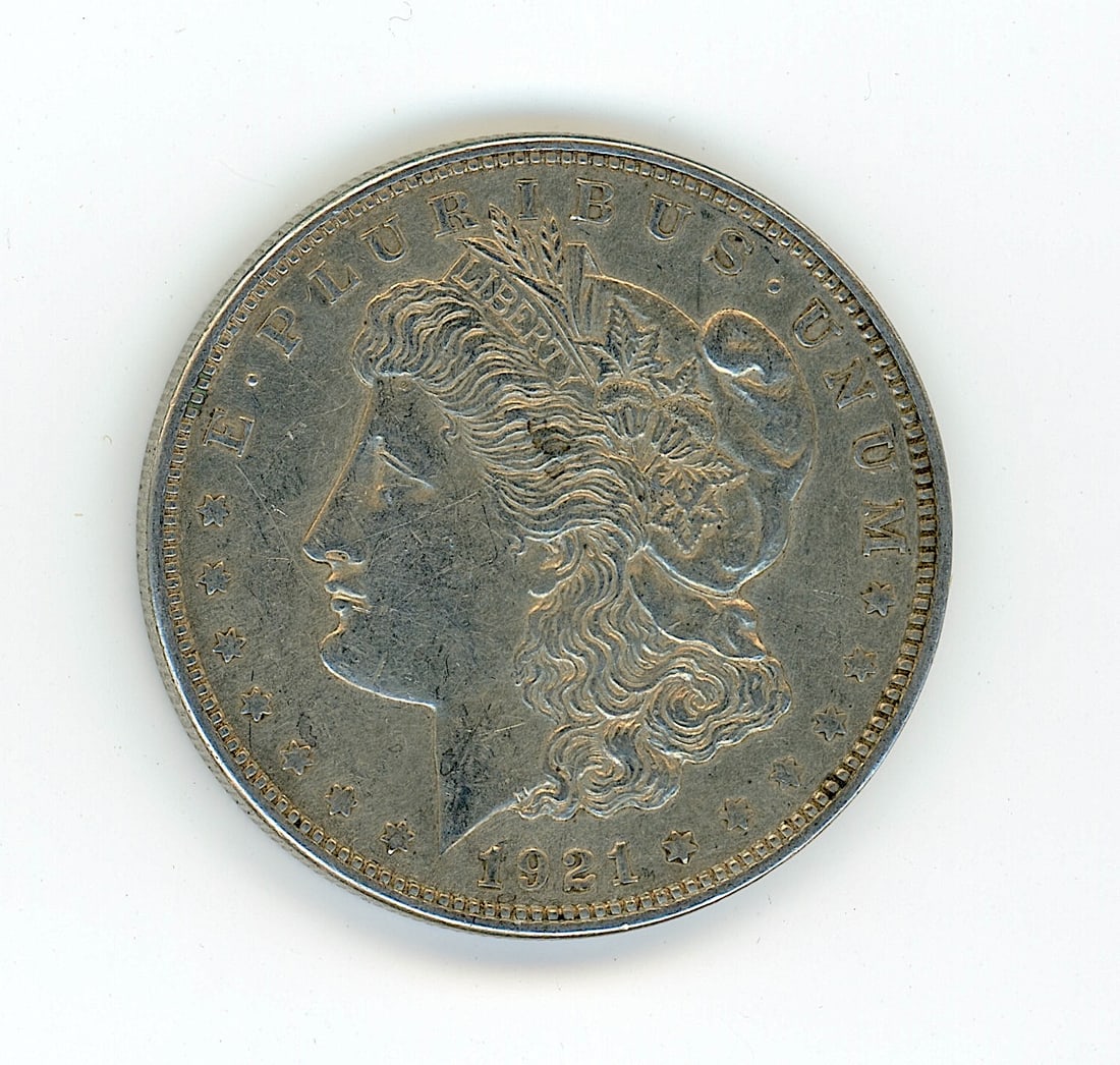 1921 U.S. One Dollar Silver Morgan Coin (1 of 2)