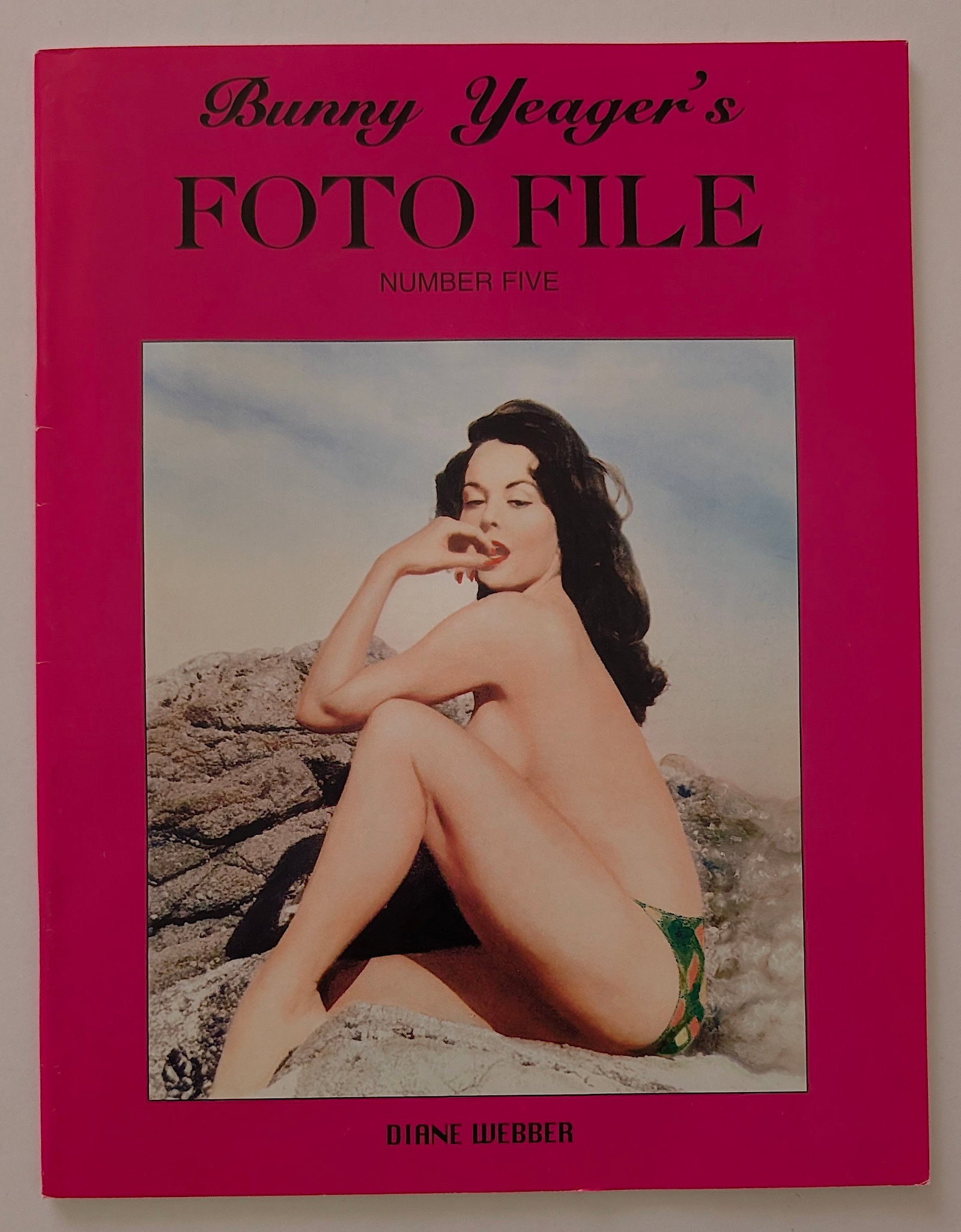 Bunny Yeager's Foto File Number Five Diane Weber: This lot is consigned by a collector in RI. The provenance is from Bunny Yeager's estate/archives. Linnea Eleanor "Bunny" Yeager (March 13, 1929 - May 24, 2014) was an American photographer and pin-up